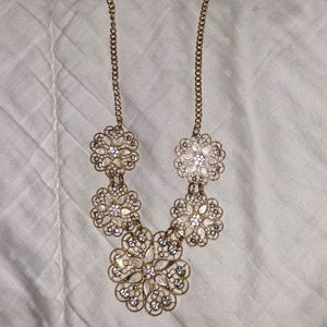 Francesca’s Gold Flower Necklace